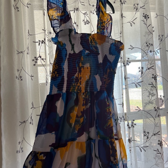 Beautiful patterned maxi dress for summer events💗 - Picture 3 of 4